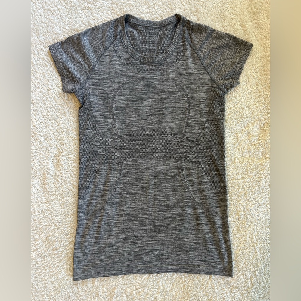 Lululemon- Swiftly Tech Short Sleeve